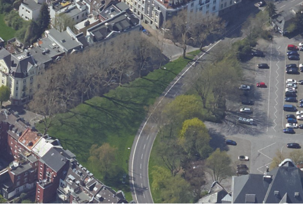 M:\Abtlgn\A36_20\Ratsantraege_Ratsanfragen_Beschwerdeforum\Ratsantraege\2021_01_12_Weiterer_Gemeinschaftsgarten\Schrägluftbild_Blücherplatz.png